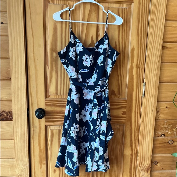 Banana Republic Navy Floral Spaghetti Strap Dress - Size 12 - Picture 2 of 10